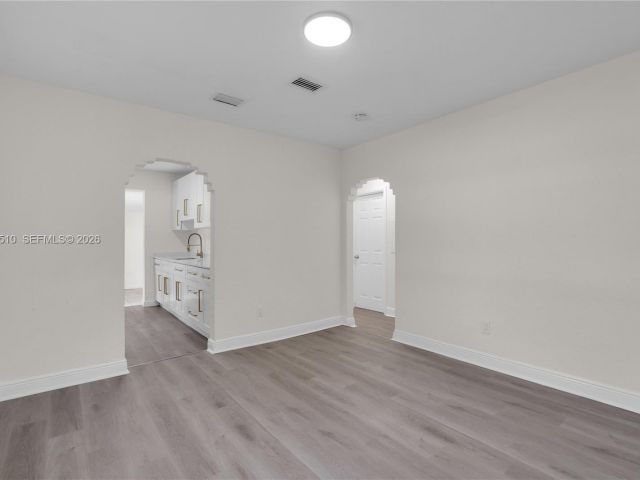 4-bedroom home for rent in Miami - 3121 NW 60th St 0 - MondialRealty