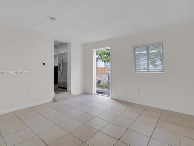 4-bedroom home for rent in Miami - 3121 NW 60th St 0 - MondialRealty