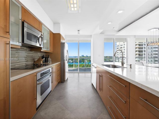 Apartment for sale  Unit #1008 - photo 7399162