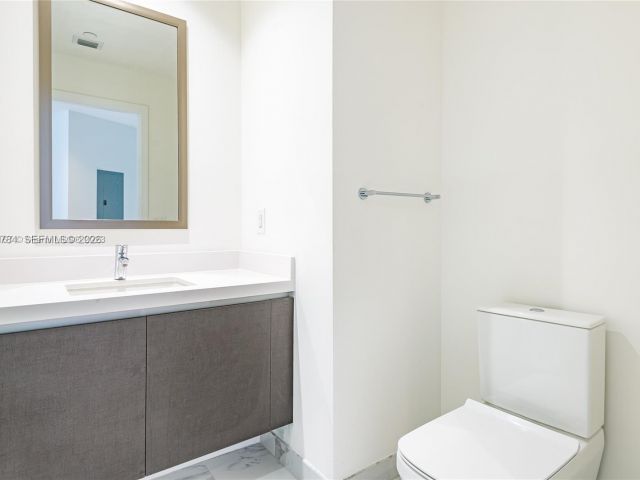 Apartment for rent  Unit #2100 - photo 7350824