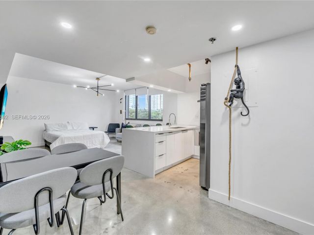 condo for sale in Miami - 540 Brickell Key Dr 409 - MondialRealty