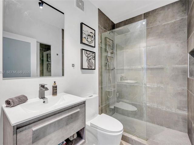 condo for sale in Miami - 540 Brickell Key Dr 409 - MondialRealty