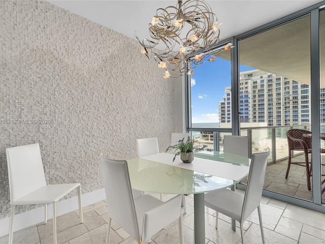 Apartment for sale  Unit #1802 - photo 7349742