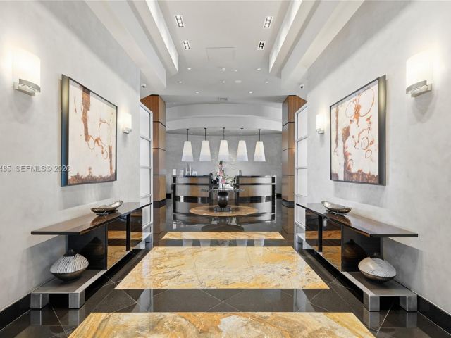 Apartment for sale  Unit #1802 - photo 7349755