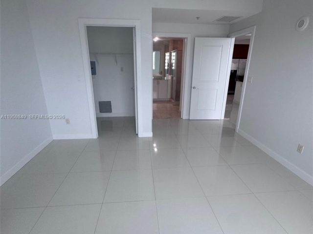 2-bedroom condo for rent in Fort Lauderdale - 315 NE 3rd Ave 1905 - MondialRealty