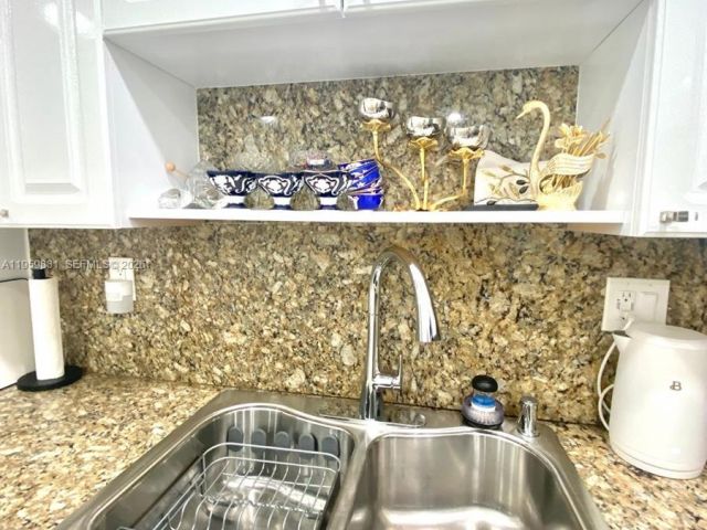 Apartment for sale  Unit #403 - photo 7411201