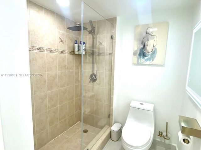 Apartment for sale  Unit #403 - photo 7411209