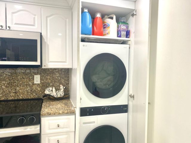 Apartment for sale  Unit #403 - photo 7411231