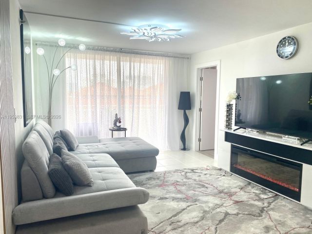 Apartment for sale  Unit #403 - photo 7411235