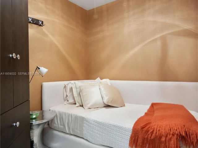 Apartment for sale  Unit #2205 - photo 7350554