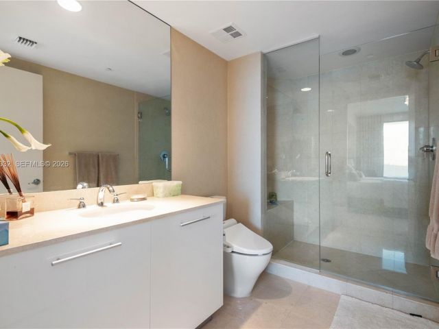 Apartment for sale  Unit #2205 - photo 7350558