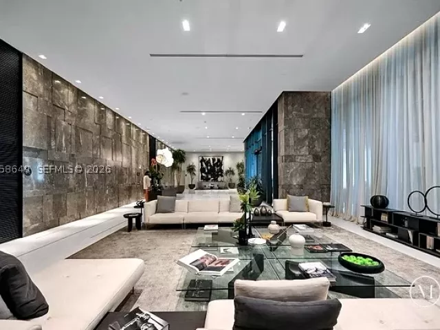 4-bedroom condo for sale in Miami - 480 NE 31st St PH5101 - MondialRealty