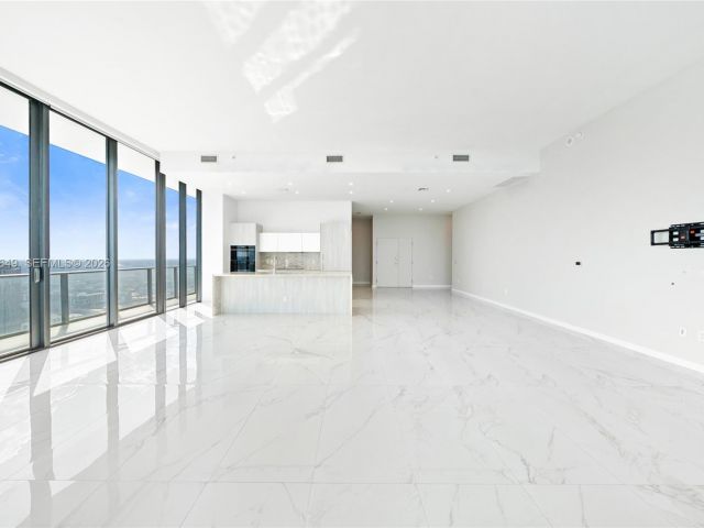 Apartment for sale  Unit #PH5101 - photo 7352034