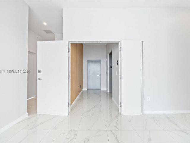 Apartment for sale  Unit #PH5101 - photo 7352043