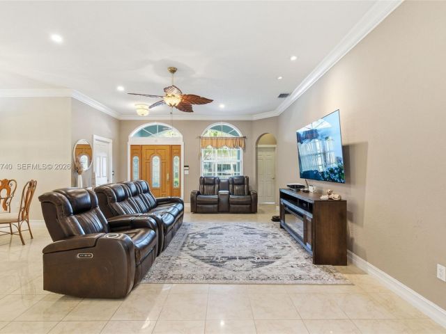 Home for sale at 2570 SE 4th Pl - photo 7428152