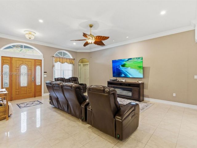 Home for sale at 2570 SE 4th Pl - photo 7428154