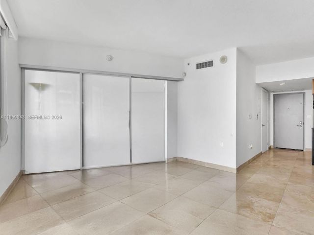 Apartment for sale  Unit #3301 - photo 7351841