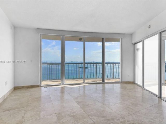 Apartment for sale  Unit #3301 - photo 7351847