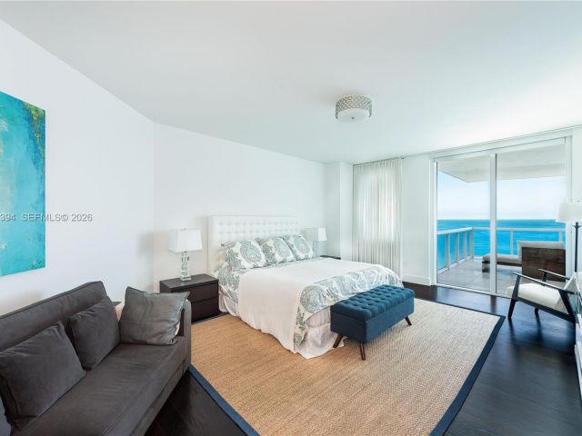 Apartment for rent  Unit #3202 - photo 7350542