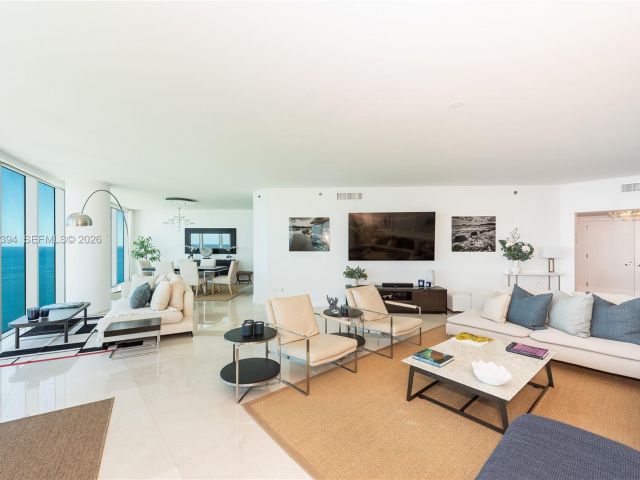 Apartment for rent  Unit #3202 - photo 7350543