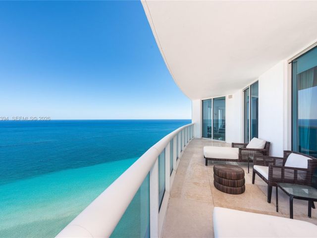 Apartment for rent  Unit #3202 - photo 7350547