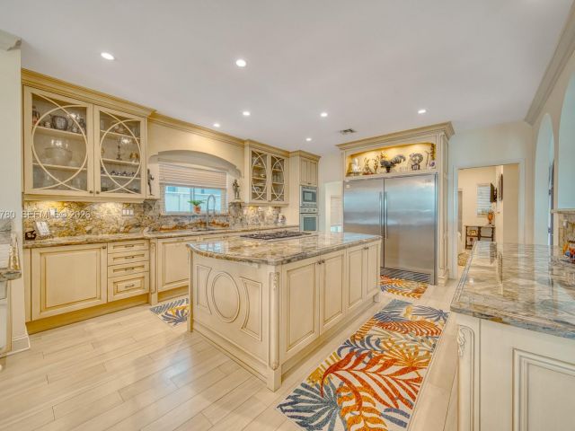 Home for sale at 170 S Hibiscus Dr - photo 7351397