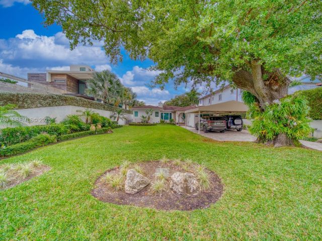 Home for sale at 170 S Hibiscus Dr - photo 7351420