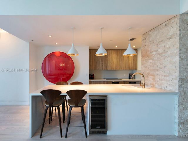 Apartment for sale  Unit #707 - photo 7354587