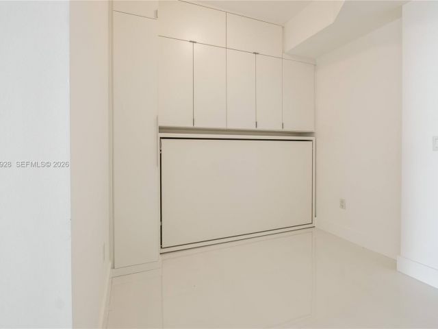 Apartment for rent  Unit #3904 - photo 7402399