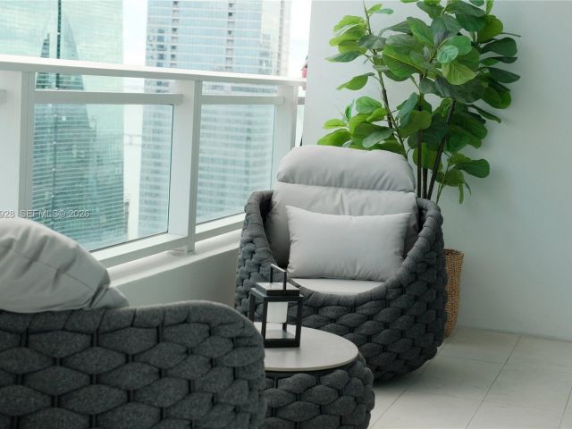 Apartment for rent  Unit #3904 - photo 7402405