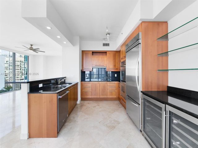 Apartment for sale  Unit #1502 - photo 7353539