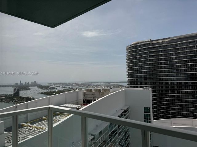 Apartment for rent  Unit #4307 - photo 7429843