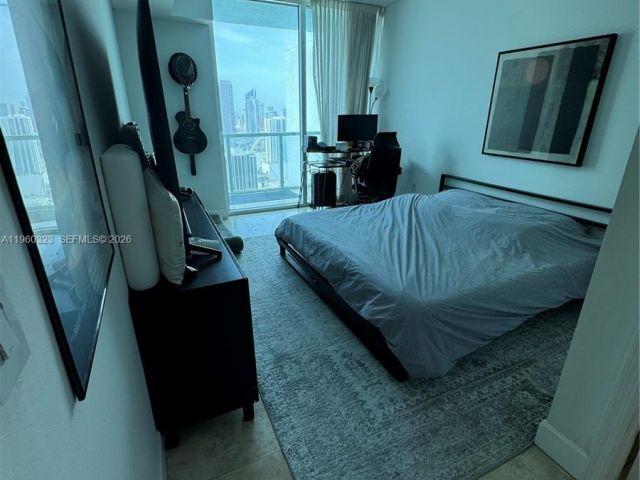 Apartment for rent  Unit #4307 - photo 7429849