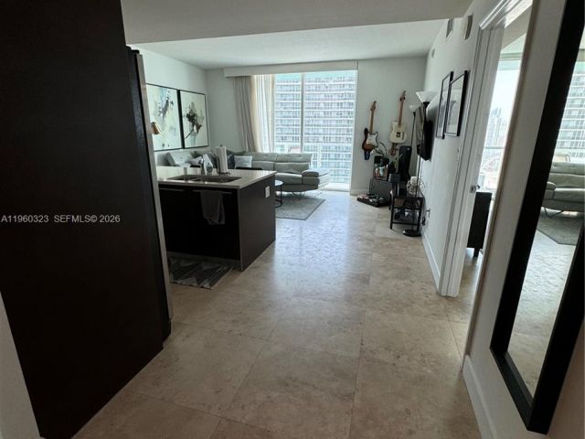 Apartment for rent  Unit #4307 - photo 7429852