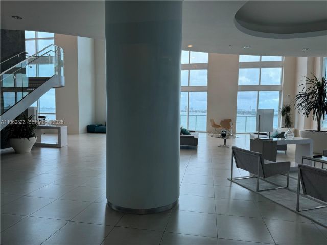 Apartment for rent  Unit #4307 - photo 7429860