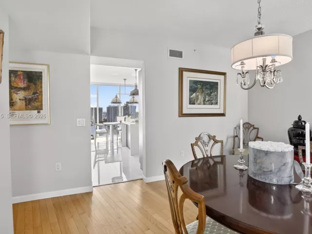 3-bedroom condo for sale in Aventura - 3370 Hidden Bay Dr 2715 - MondialRealty