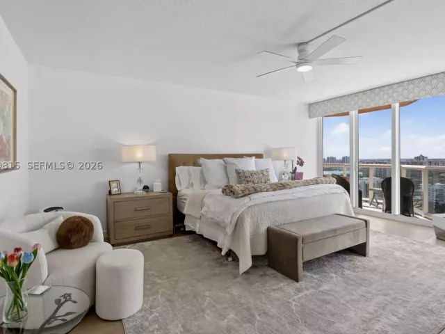 3-bedroom condo for sale in Aventura - 3370 Hidden Bay Dr 2715 - MondialRealty