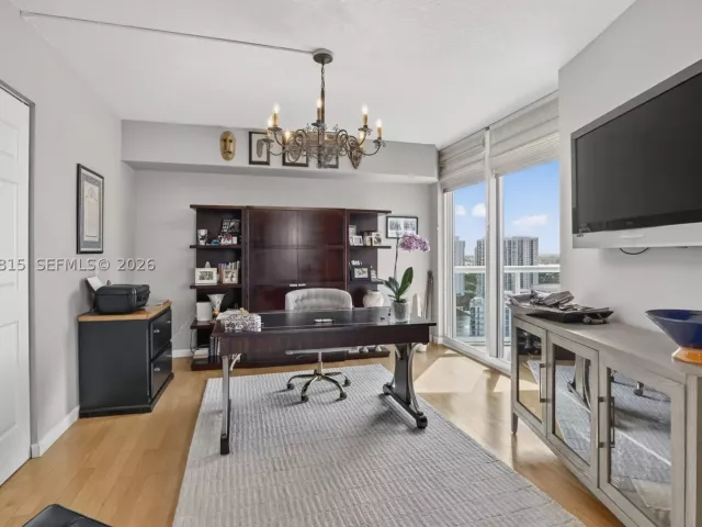 3-bedroom condo for sale in Aventura - 3370 Hidden Bay Dr 2715 - MondialRealty
