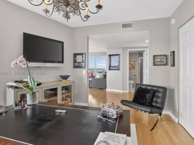 3-bedroom condo for sale in Aventura - 3370 Hidden Bay Dr 2715 - MondialRealty