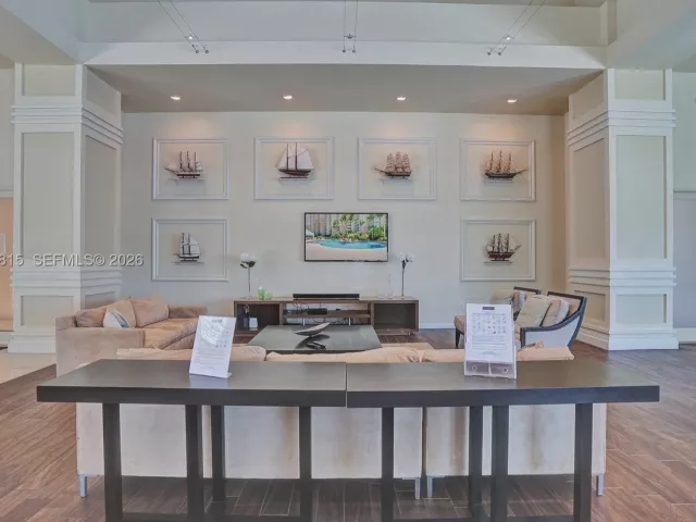 3-bedroom condo for sale in Aventura - 3370 Hidden Bay Dr 2715 - MondialRealty