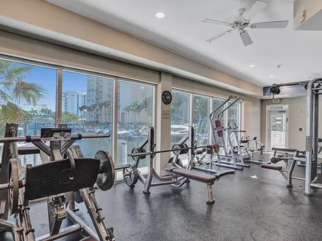 3-bedroom condo for sale in Aventura - 3370 Hidden Bay Dr 2715 - MondialRealty