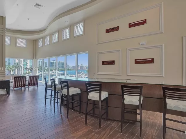 3-bedroom condo for sale in Aventura - 3370 Hidden Bay Dr 2715 - MondialRealty