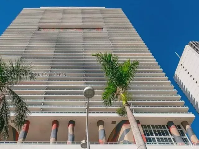 3-bedroom condo for sale in Miami -  - MondialRealty