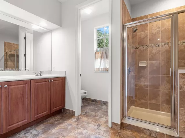 3-bedroom home for sale in Pembroke Pines - 839 SW 147th Ter 5 - MondialRealty