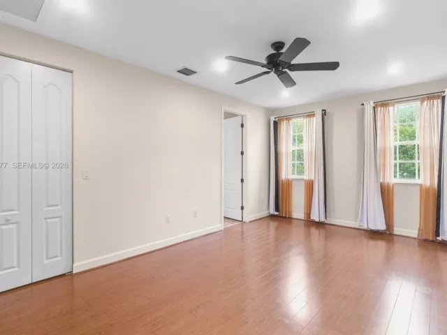 3-bedroom home for sale in Pembroke Pines - 839 SW 147th Ter 5 - MondialRealty
