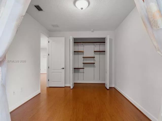 3-bedroom home for sale in Pembroke Pines - 839 SW 147th Ter 5 - MondialRealty