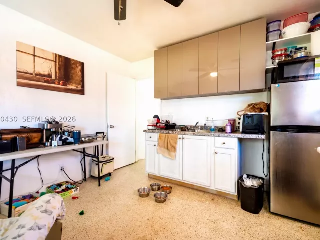 3-bedroom home for sale in Hallandale Beach - 600 SW 11th Ave - MondialRealty