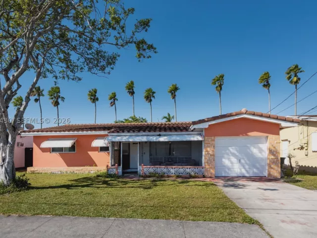 3-bedroom home for sale in Hallandale Beach - 600 SW 11th Ave - MondialRealty