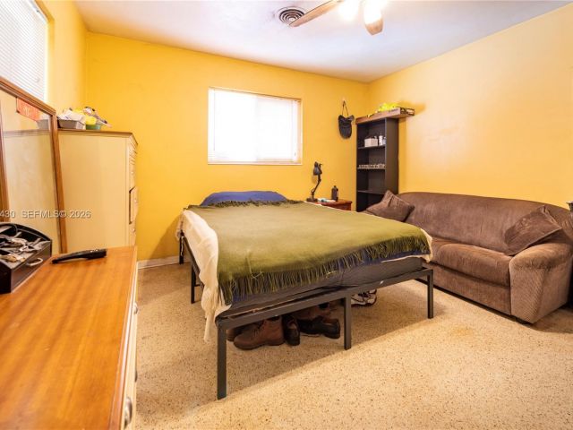 Home for sale at 600 SW 11th Ave - photo 7365368