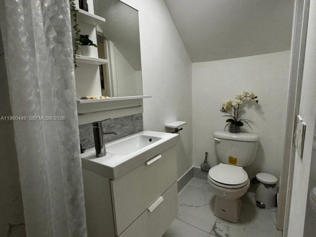 Home for rent at 1001 Three Islands Blvd 331 - photo 7353958